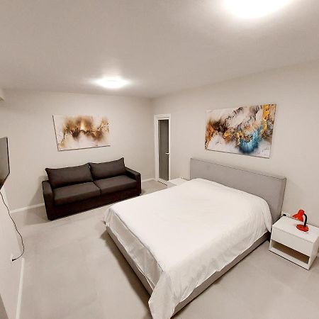 Tirana City Center Apartment Bagian luar foto