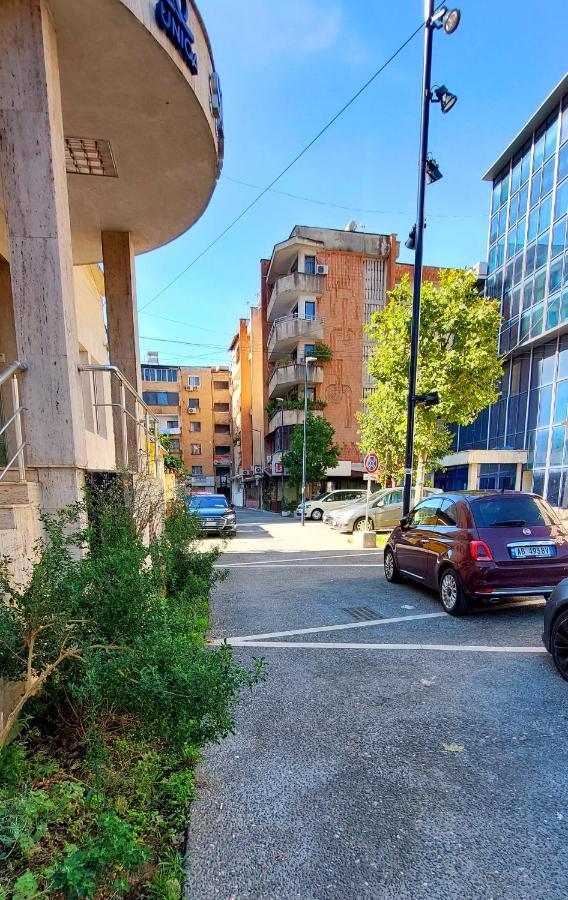 Tirana City Center Apartment Bagian luar foto