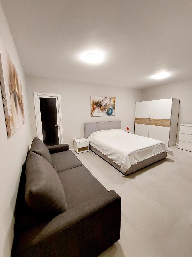 Tirana City Center Apartment Bagian luar foto
